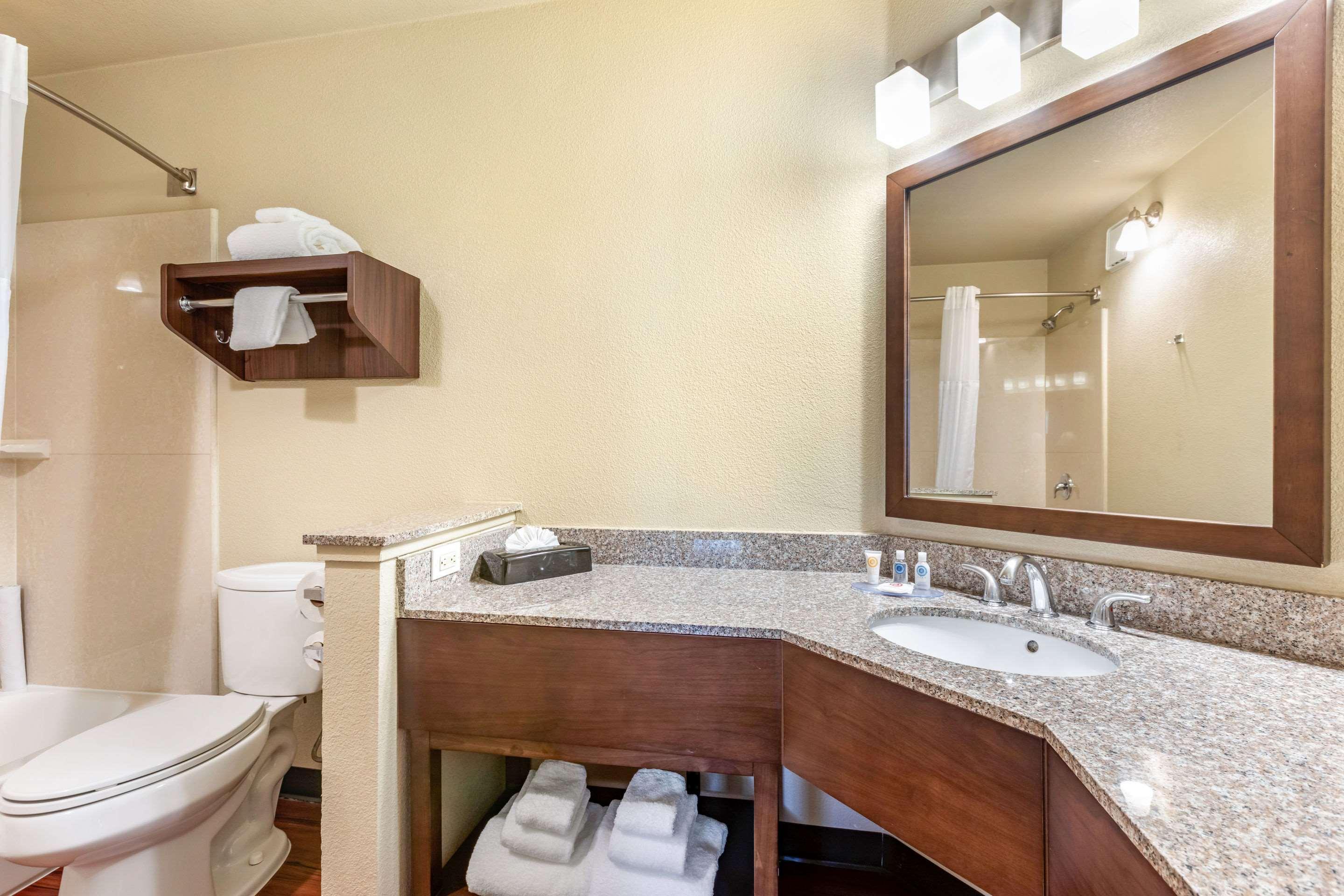 Comfort Inn & Suites Orange County John Wayne Airport Santa Ana Exteriör bild